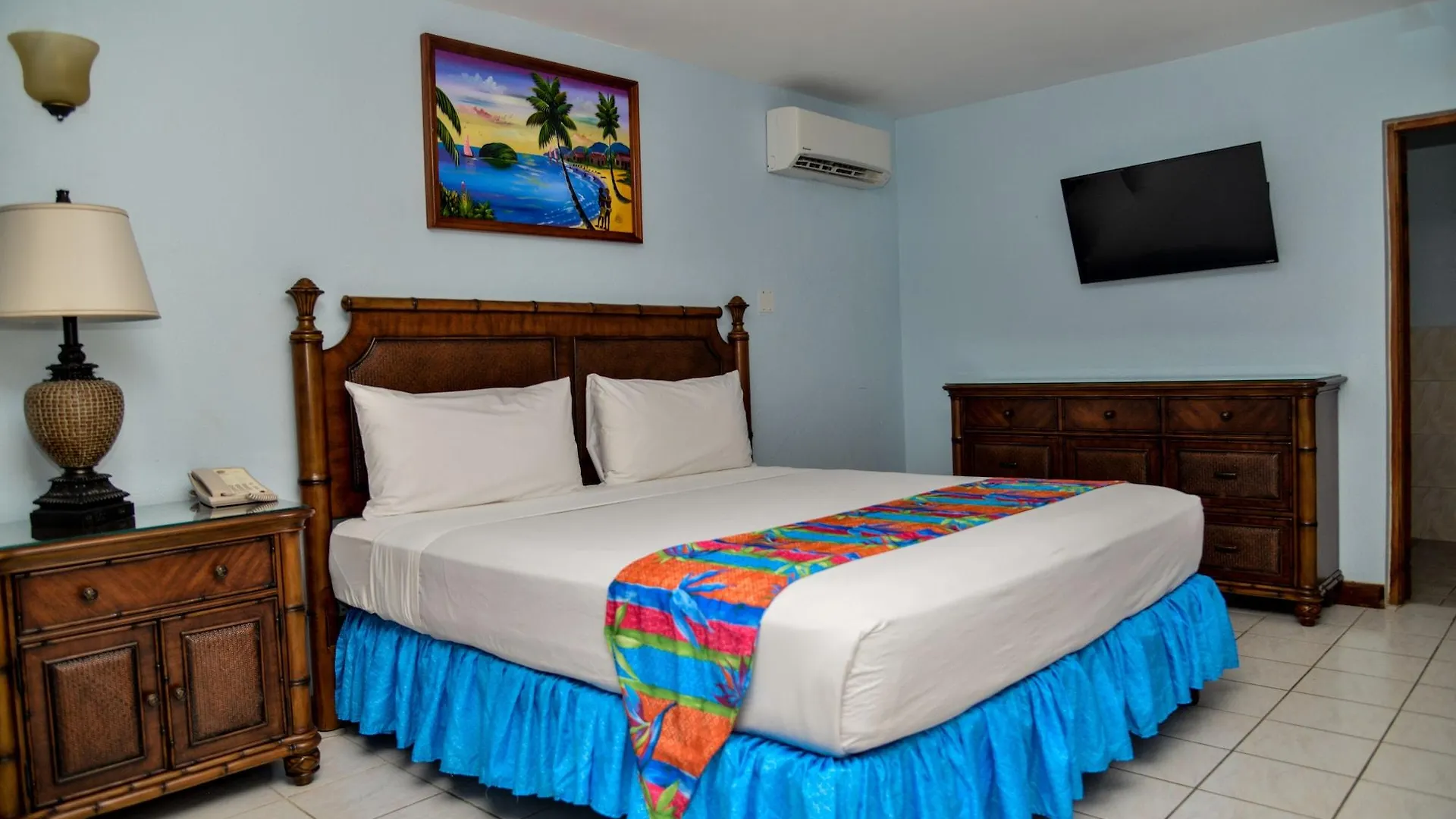 فندق Coco La Palm نيغريل 3*,  جامايكا